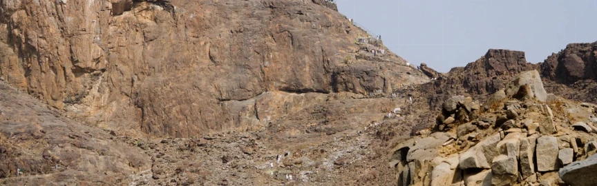 Top Islamic Places to Visit in Makkah: Arafat, Noor & Hira Cave