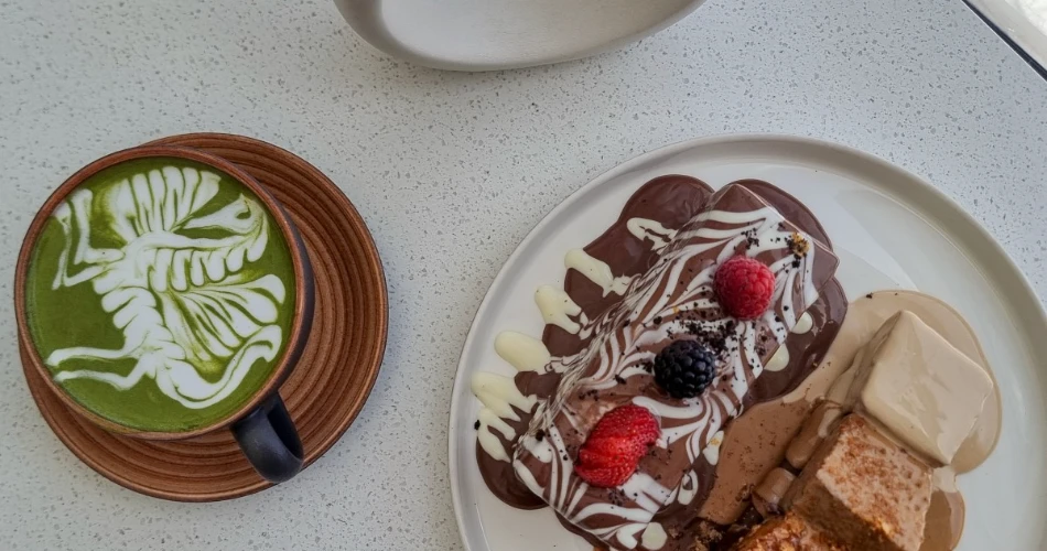 A Complete Guide To Cafe Moments In Makkah