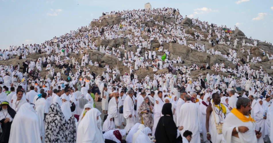 Top Islamic Places to Visit in Makkah: Arafat, Noor & Hira Cave