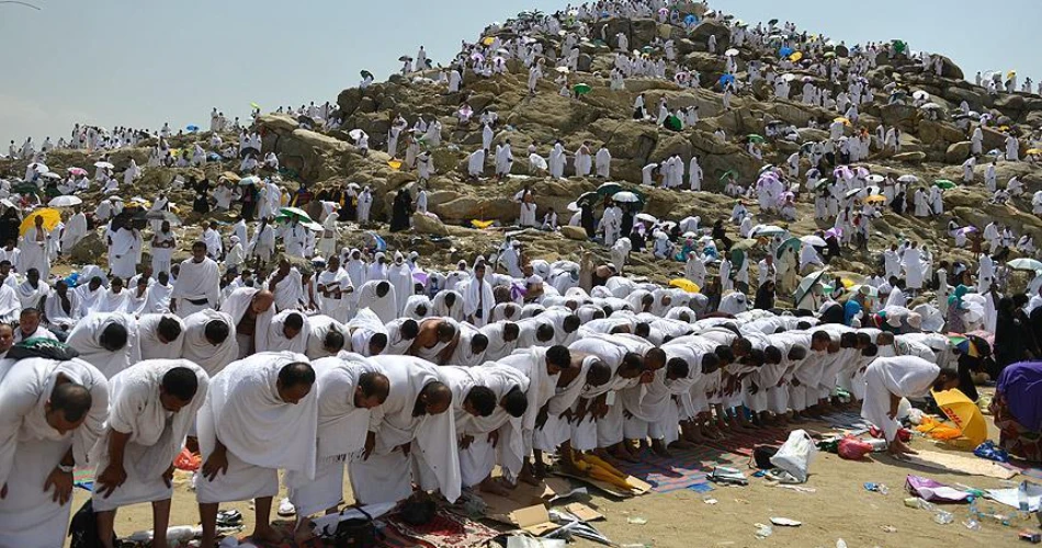 Top Islamic Places to Visit in Makkah: Arafat, Noor & Hira Cave