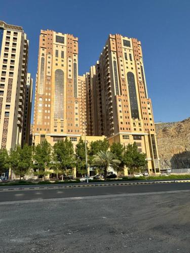 مكة ابراج التلال