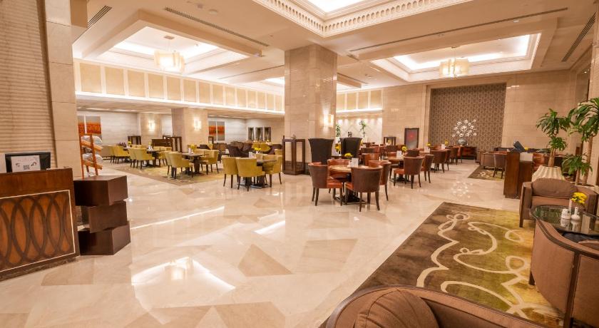 Makkah Clock Royal Tower A Fairmont Hotel - image 2