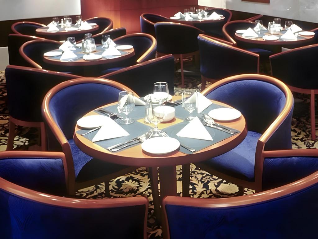 Elaf Ajyad Hotel - image 2