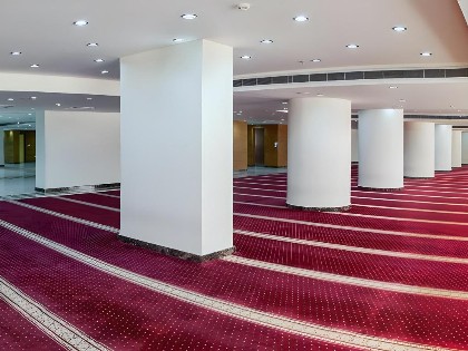 Bab Al Multazam Concorde Hotel - image 13