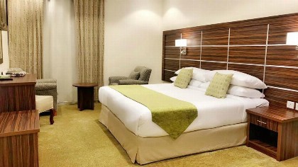 Refaaf Al Azizia Hotel - image 10