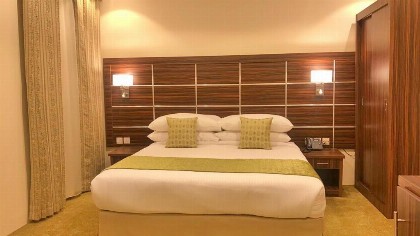 Refaaf Al Azizia Hotel - image 11