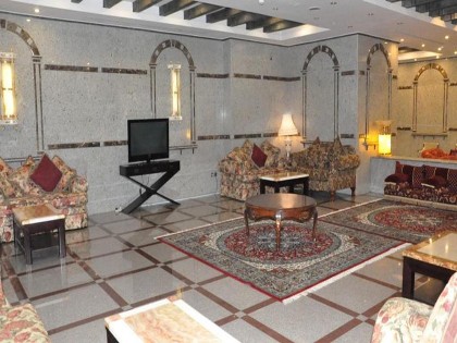 Refaaf Al Azizia Hotel - image 3