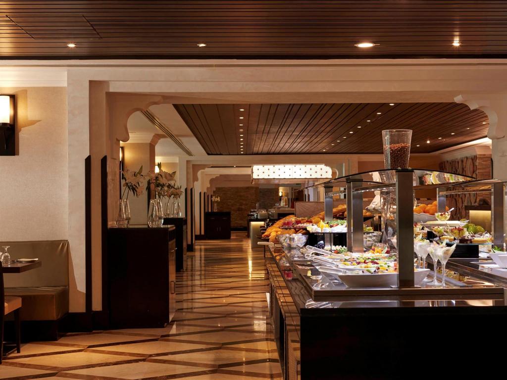 Zamzam Pullman Makkah Hotel - image 7