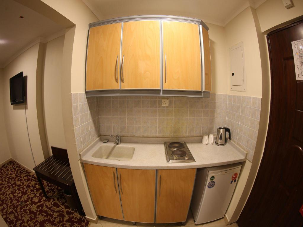 Golden Manafea Hotel - image 4