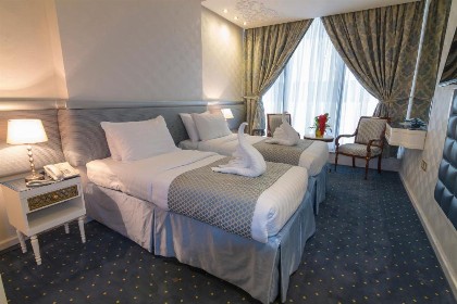 Montana Al Azizia Hotel - image 10