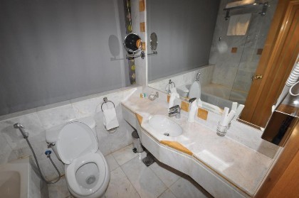 Montana Al Azizia Hotel - image 20