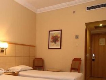 Al Massa Bader Hotel - image 17
