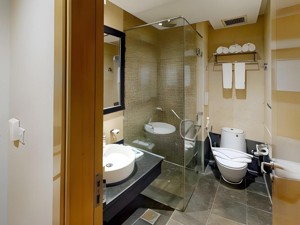 Emaar Grand Hotel - image 5