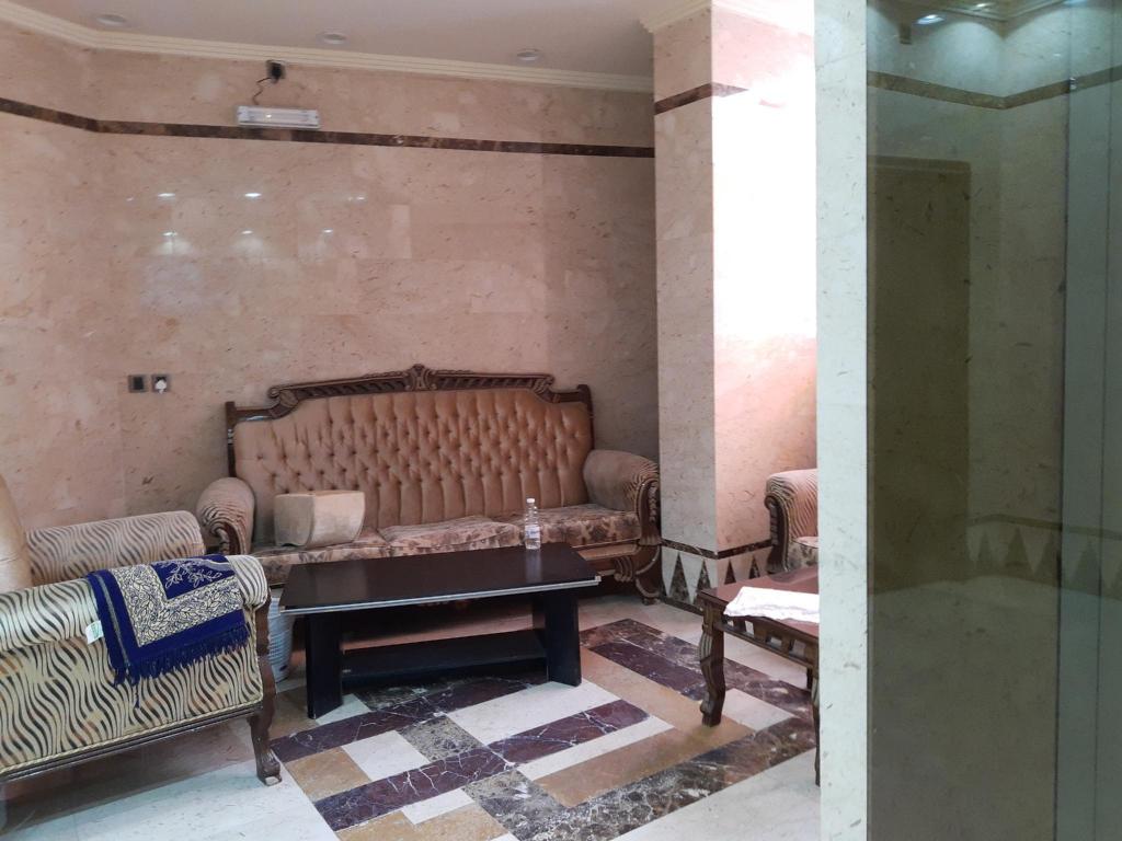 OYO 473 Rasiyat Al Safa Hotel - image 2