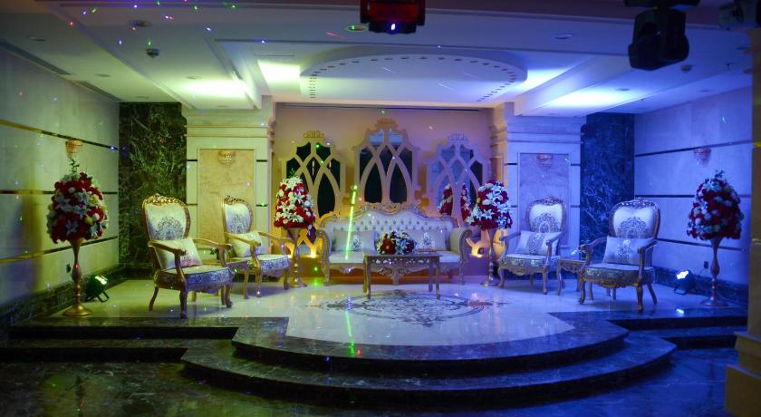 al-waleed tower hotel - image 6