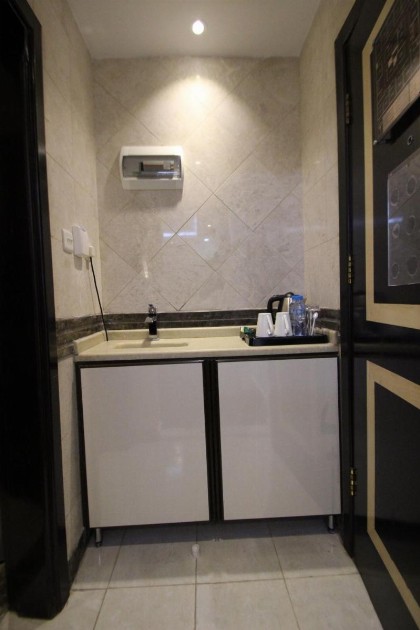 Al Adl Jewel Hotel - image 3