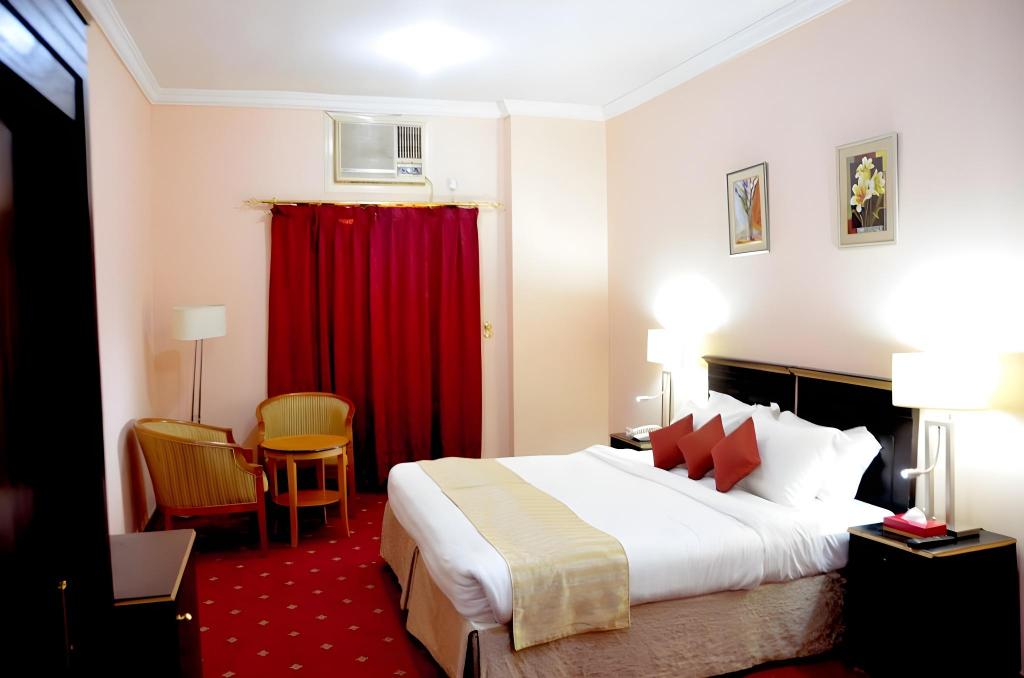 Safeer almisk Hotel - image 2