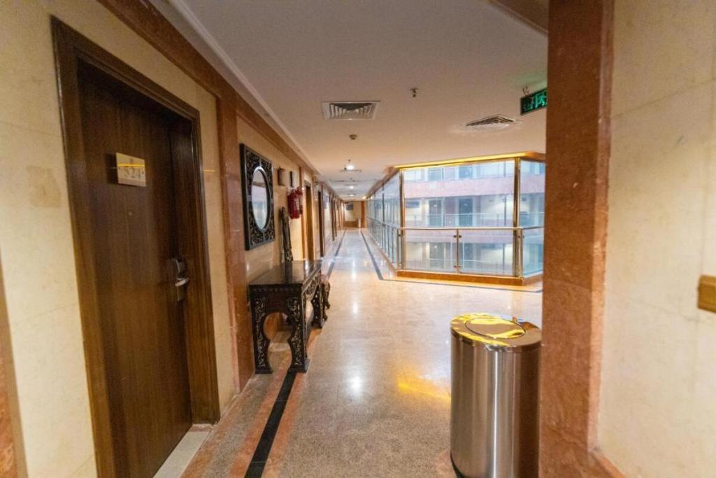 Safeer almisk Hotel - image 4