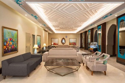Ramada by Wyndham Makkah Zad Al Tayseer - image 2