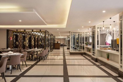Ramada by Wyndham Makkah Zad Al Tayseer - image 8
