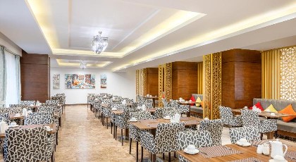 Blue Coral Hotel - image 11