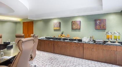 Blue Coral Hotel - image 14