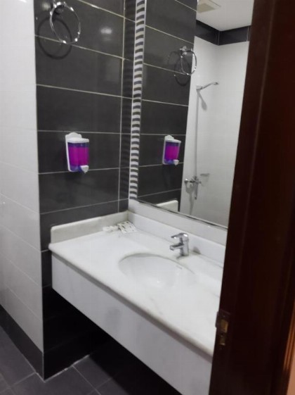 OYO 466 Wardat Al Mashaer Hotel - image 15