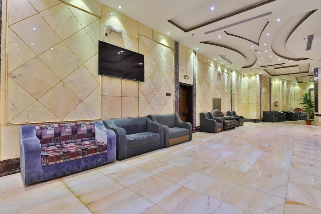 OYO 373 Deyar Al Rashed Hotel Apartments - image 2
