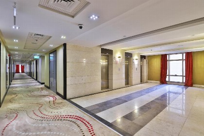OYO 403 Hidaya Towers Hotel - image 2
