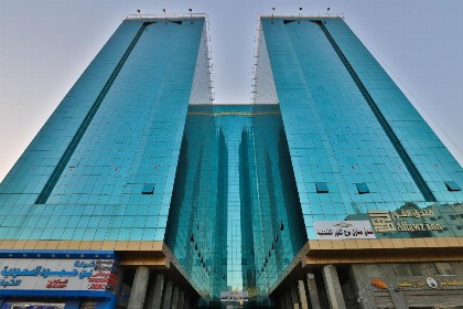 OYO 425 Hotel Manazil Alfouz - image 1