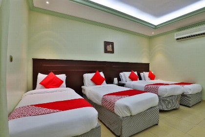 OYO 425 Hotel Manazil Alfouz - image 14
