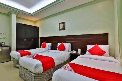 OYO 425 Hotel Manazil Alfouz - image 20