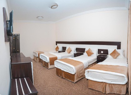OYO 493 Jawhart Kudai Hotel - image 11