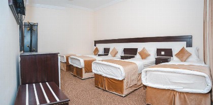 OYO 493 Jawhart Kudai Hotel - image 9