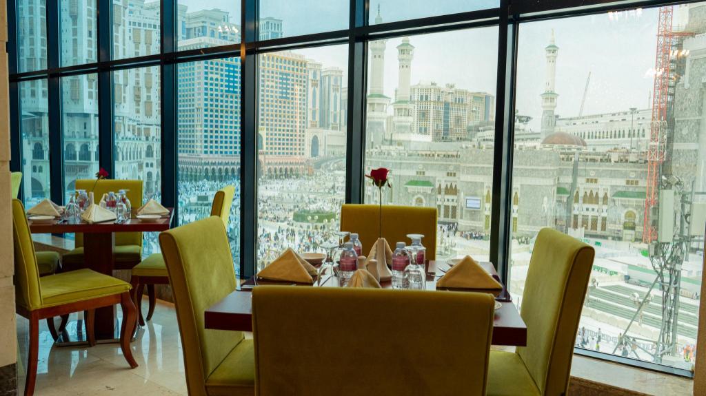 Al Safwa Hotel Tower 1 -فندق الصفوة البرج الأول - image 5