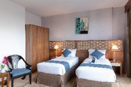 Sunrise Hotel - image 4