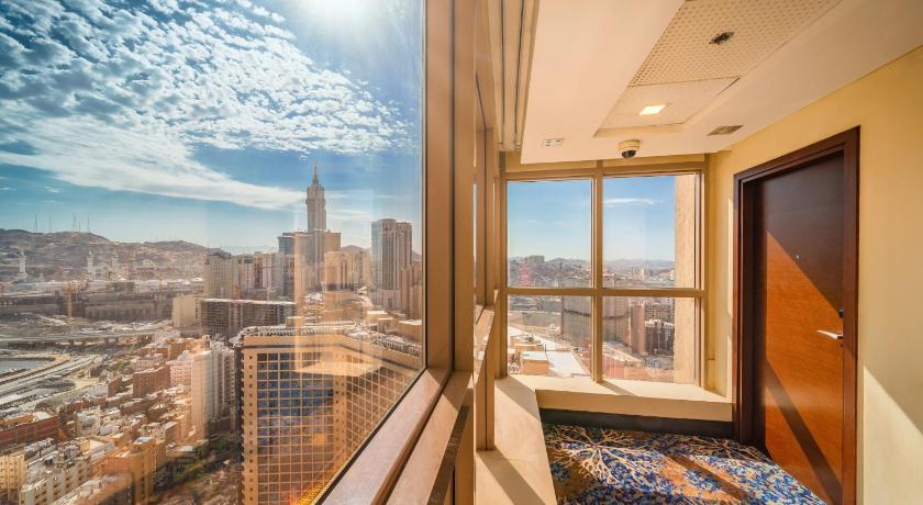 Al Kiswah Towers Hotel - image 5
