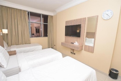 Nawazi Towers Hotel - image 11