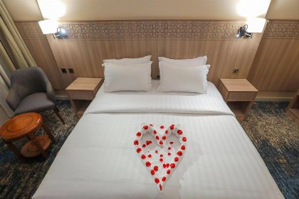 Nawazi Towers Hotel - image 4