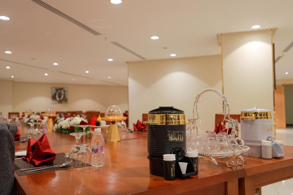 Nawazi Towers Hotel - image 6