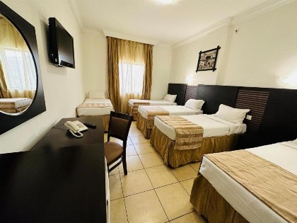 Jawharet Al Majd Hotel - image 2