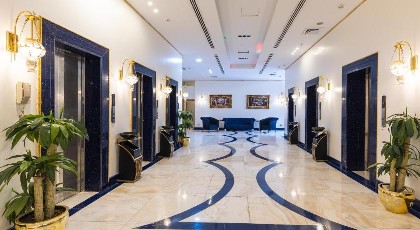 Montana Al Azizia Hotel - image 10