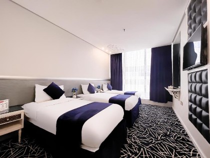 Montana Al Azizia Hotel - image 3