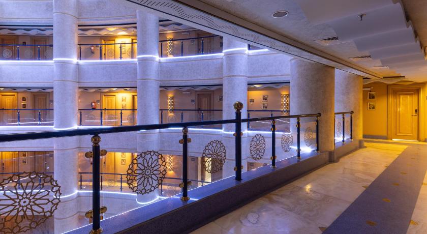 Montana Al Azizia Hotel - image 6