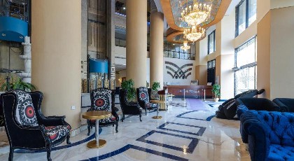 Montana Al Azizia Hotel - image 9