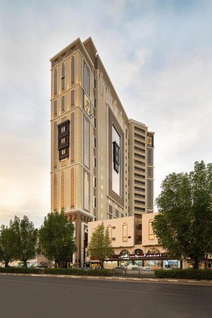 Elaf Qinwan Hotel - image 2