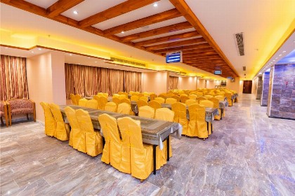 AL Alam Tower hotel - image 10