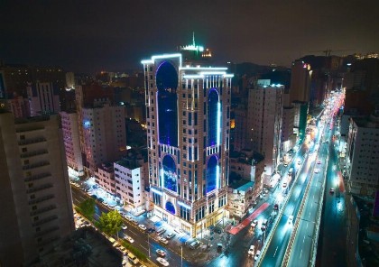 Selat Al Bait Hotel - image 1