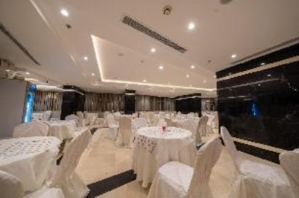 Waseem Al Azizia Hotel - image 10