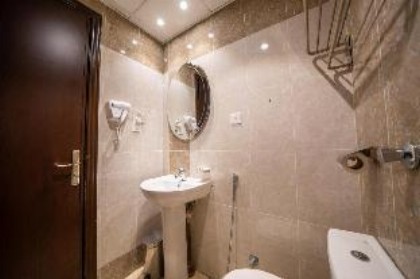 Waseem Al Azizia Hotel - image 18